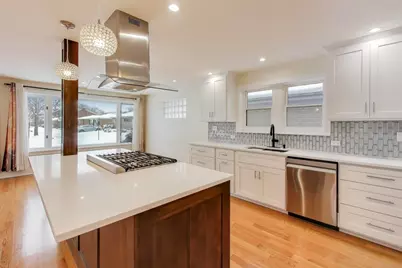 8628 Kimball Avenue, Skokie, IL 60076 - Photo 2