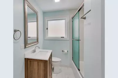 8628 Kimball Avenue, Skokie, IL 60076 - Photo 18