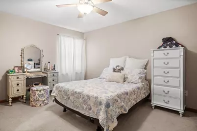 3805 South Pointe Drive #F, Dekalb, IL 60115 - Photo 18