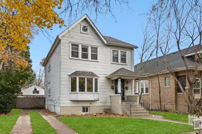 4721 N Kenton Avenue, Chicago, IL 60630 - Photo 1