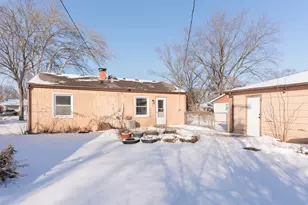 1917 Linden Ave, Hanover Park, IL 60133 - Photo 4