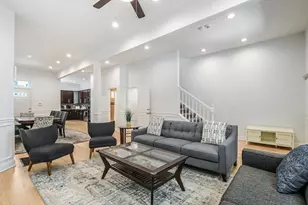 4244 S Prairie Ave, Chicago, IL 60653 - Photo 2