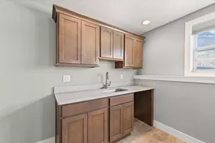 701 Country Ridge Dr, Mahomet, IL 61853 - Photo 30