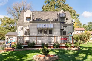 880 Bemis Rd, Glen Ellyn, IL 60137 - Photo 2