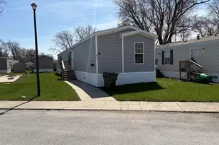 602 Virginia Ave, Lynwood, IL 60411 - Photo 1