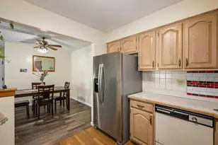 1322 S New Wilke Rd, Arlington Heights, IL 60005 - Photo 4