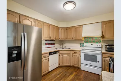 1322 S New Wilke Road #1C, Arlington Heights, IL 60005 - Photo 2