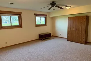 10835 E Barron Rd, Rochelle, IL 61068 - Photo 32