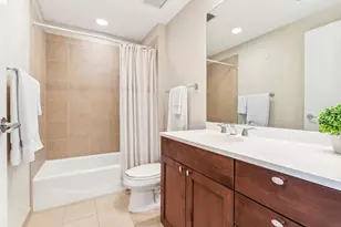 [Address not provided], Chicago, IL 60611 - Photo 18