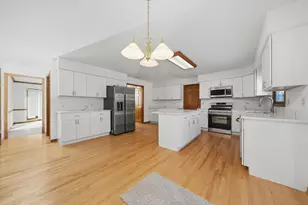 2487 Worthington Dr, Aurora, IL 60506 - Photo 6