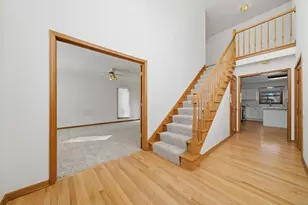 2487 Worthington Dr, Aurora, IL 60506 - Photo 4