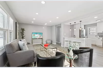 4N327 7th Avenue, Addison, IL 60101 - Photo 6