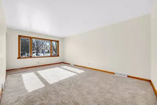 772 Memorial Dr, Calumet City, IL 60409 - Photo 4