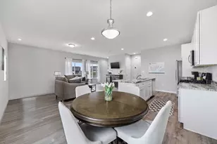 1200 Gillespie Ln, Yorkville, IL 60560 - Photo 8