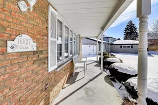 16827 Parkside Ave, South Holland, IL 60473 - Photo 2