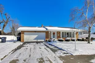 16827 Parkside Ave, South Holland, IL 60473 - Photo 1