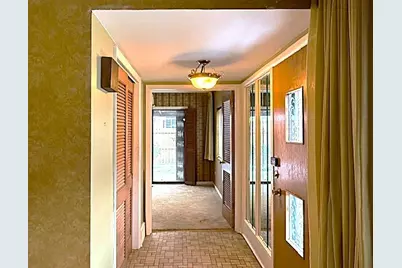 7338 N Winchester Avenue #C, Chicago, IL 60626 - Photo 2