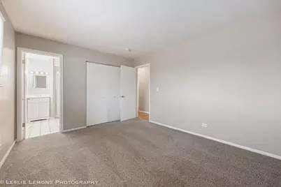 1053 S Finley Road, Lombard, IL 60148 - Photo 18