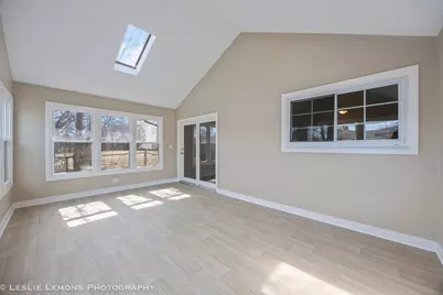 1053 S Finley Road, Lombard, IL 60148 - Photo 16