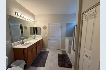 16637 Serene Lake Way, Crest Hill, IL 60403 - Photo 12