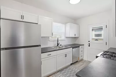 2350 38th Street, Rock Island, IL 61201 - Photo 6