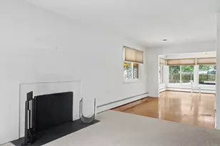 605 S James St, Champaign, IL 61821 - Photo 10