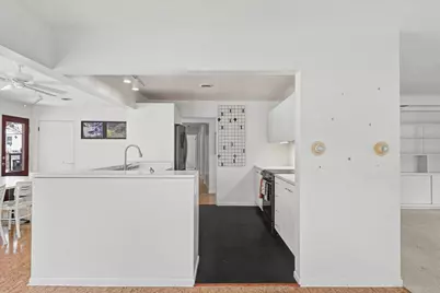 605 S James Street, Champaign, IL 61821 - Photo 12