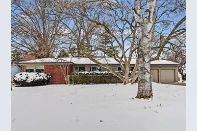 605 S James Street, Champaign, IL 61821 - Photo 2