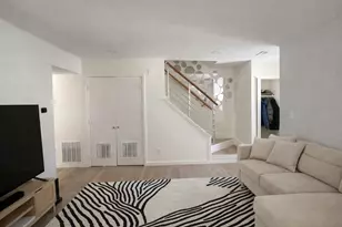 463 Kennedy Pl, Vernon Hills, IL 60061 - Photo 8