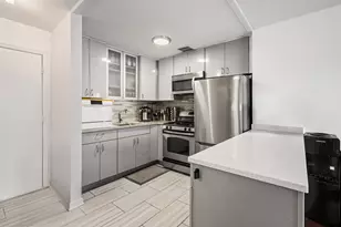 5100 N Sheridan Rd, Chicago, IL 60640 - Photo 4