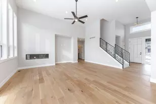 5303 Finlen Ln, Bloomington, IL 61705 - Photo 10