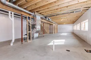 5303 Finlen Ln, Bloomington, IL 61705 - Photo 46