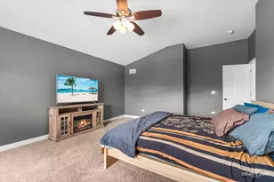 200 Redding Ct, Oswego, IL 60543 - Photo 18