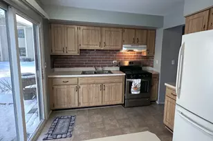 5850 Fresno Ct, Hanover Park, IL 60133 - Photo 6