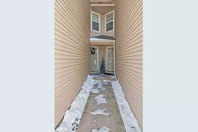 [Address not provided], Crystal Lake, IL 60012 - Photo 4