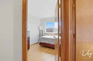 7 E Dahlia Ln, Round Lake Beach, IL 60073 - Photo 36