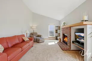 7 E Dahlia Ln, Round Lake Beach, IL 60073 - Photo 24