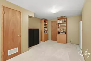 7 E Dahlia Ln, Round Lake Beach, IL 60073 - Photo 44