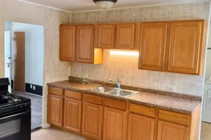 329 Robinson Dr, Morris, IL 60450 - Photo 2