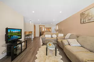 5323 N Delphia Ave, Chicago, IL 60656 - Photo 18