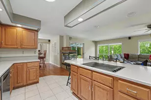 4 Greenfield Ct, Savoy, IL 61874 - Photo 12