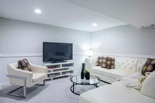 210 N Russel St, Mount Prospect, IL 60056 - Photo 14