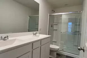 217 Goldenrod Dr, Elgin, IL 60124 - Photo 6