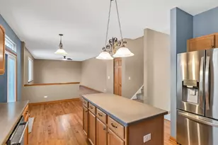 15 S Conway Ct, South Elgin, IL 60177 - Photo 12