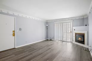 1995 Tall Oaks Dr, Aurora, IL 60505 - Photo 4