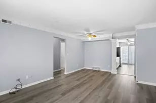 1995 Tall Oaks Dr, Aurora, IL 60505 - Photo 6