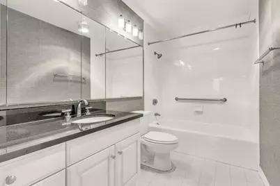 360 E Randolph Street #2307, Chicago, IL 60601 - Photo 18