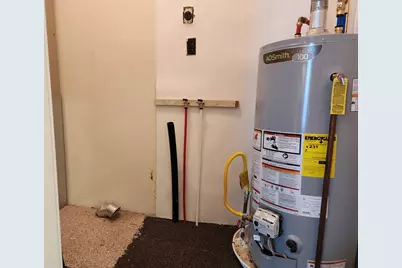 1300 W Madison Street, Herrin, IL 62948 - Photo 12