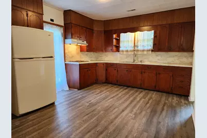 1300 W Madison Street, Herrin, IL 62948 - Photo 4