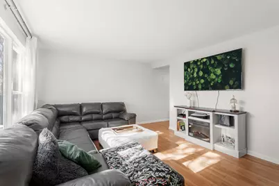 200 Linn Court #D, North Aurora, IL 60542 - Photo 4